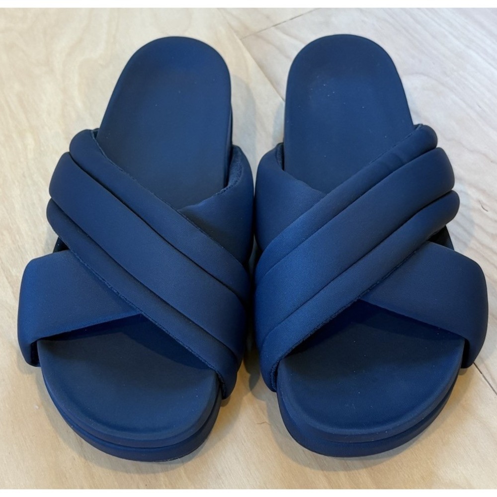 Commbi The Huggy Slide Sandals Comfort Slip-On Navy Blue Casual Women's 8 EUC
